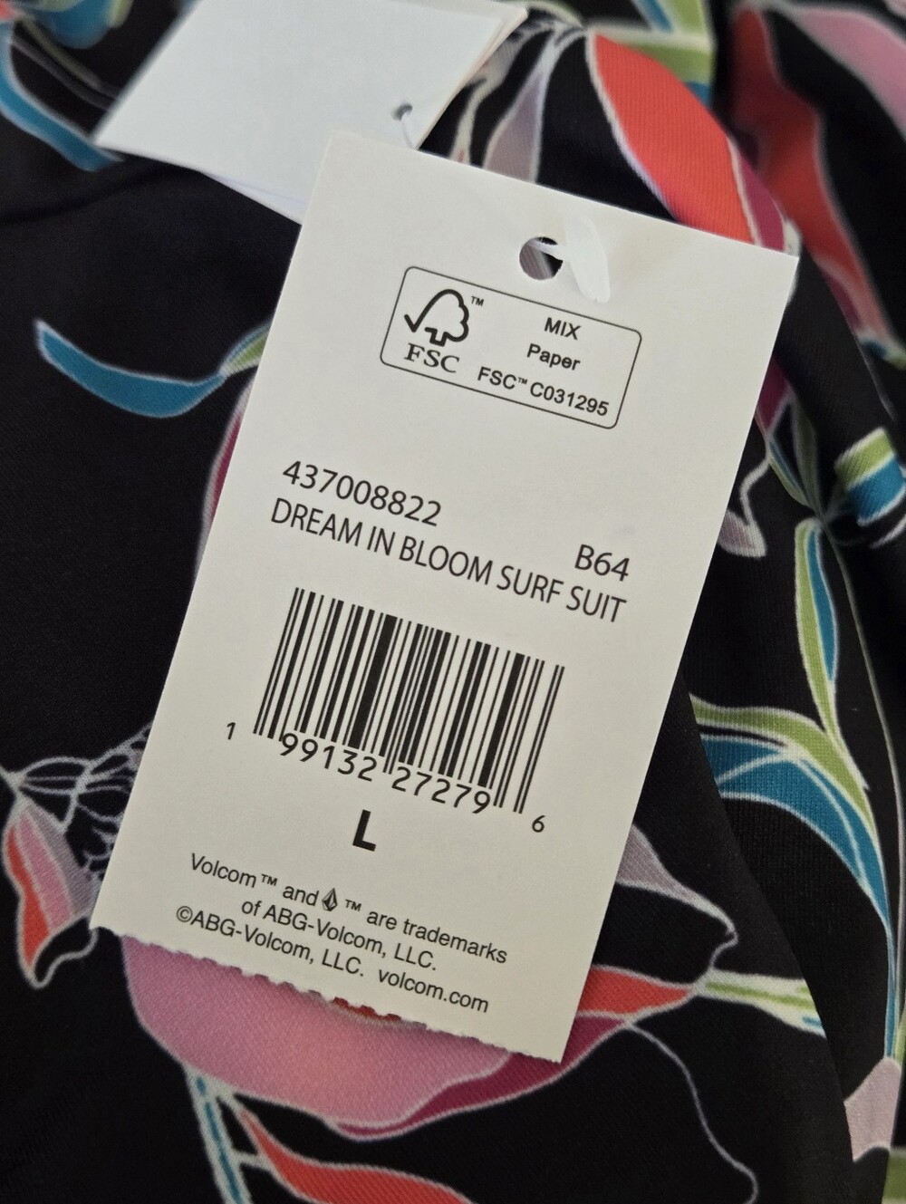 Volcom Rashguard Surf Suit - Picture 11 of 11